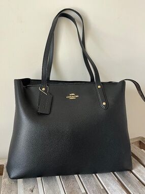 Coach Black Pebbled Leather Zip Tote | Purple Interior | Classic Work Bag